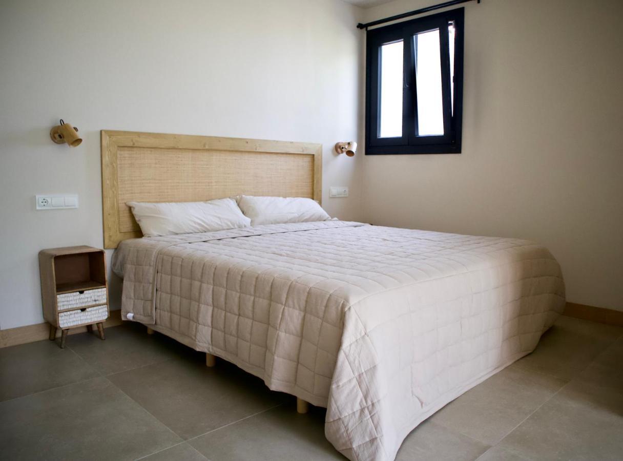 Alojamiento Rural Finca Azucena Suite โกนิล เด ลาฟรอนเตรา ภายนอก รูปภาพ